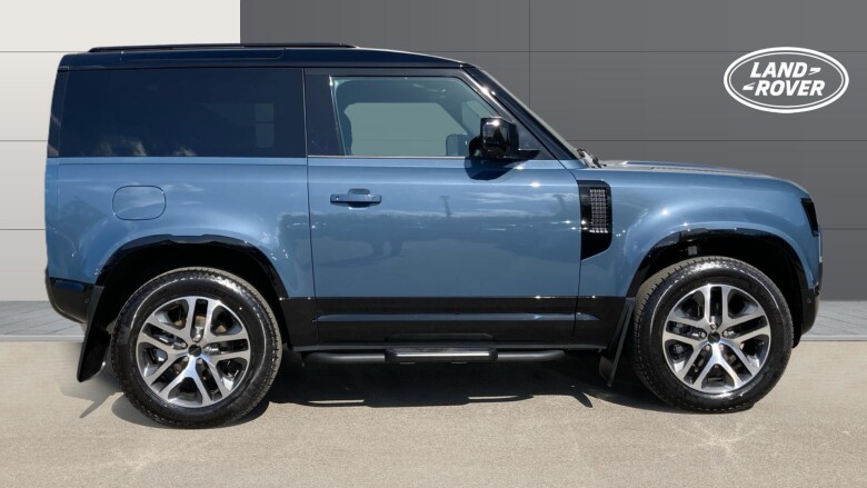 Land Rover Defender 3.0 D250 X-Dynamic HSE 90 3dr Auto Diesel Estate